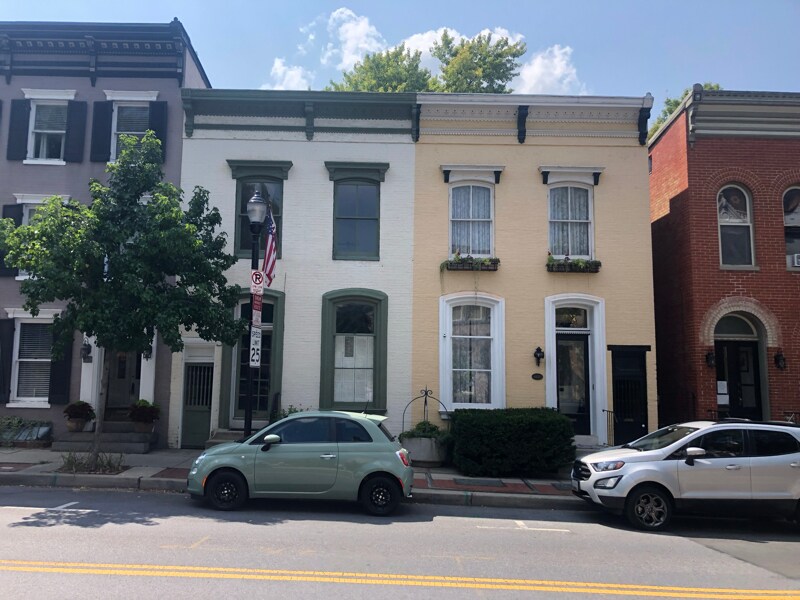 Building Photo - 229 S Market St