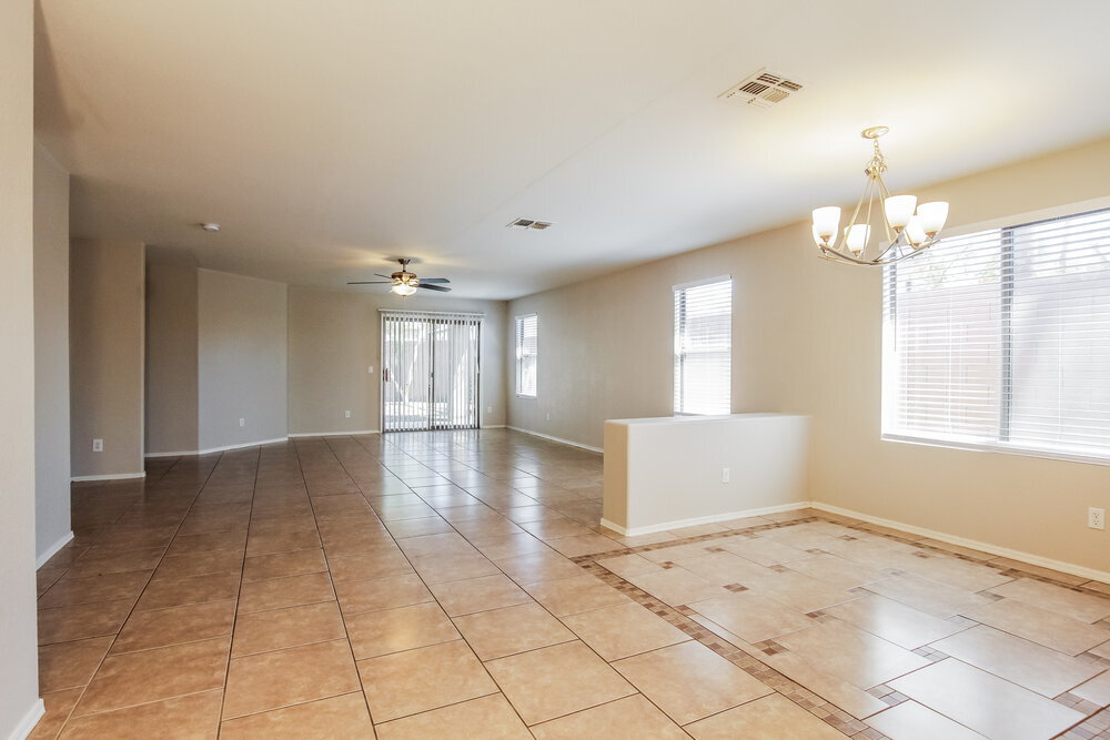 Building Photo - 7907 N 53rd Dr