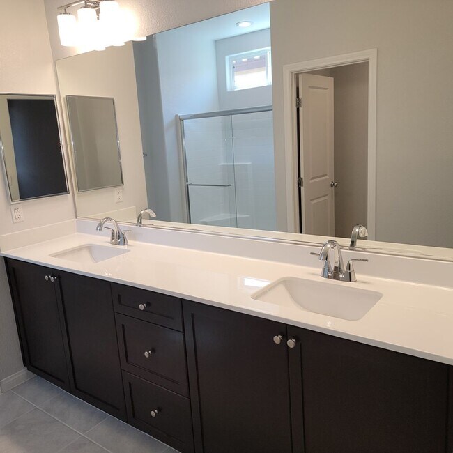 Building Photo - Brand New 3 Bedroom Home - Be the First to...