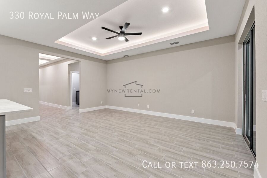 Building Photo - 330 Royal Palm Wy
