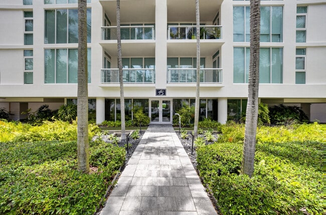 Building Photo - 45 Hendricks Isle