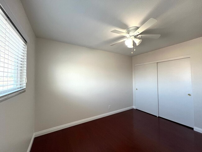 Building Photo - Large 3 bedroom townhome available in Buena Park