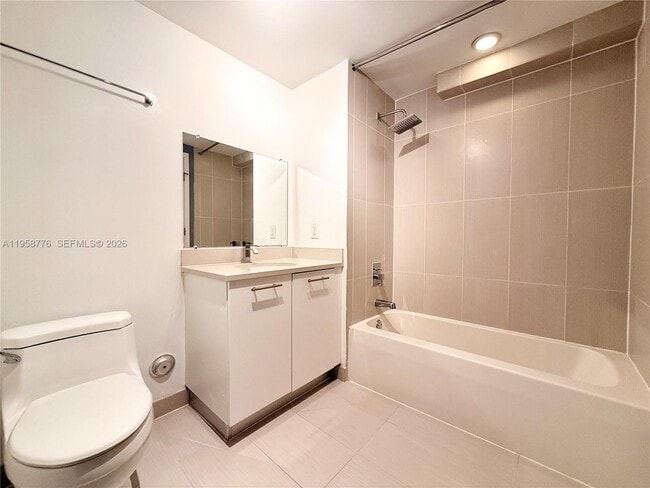 Building Photo - 3250 NE 1st Ave