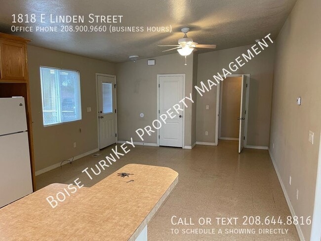 Building Photo - 1818 E Linden St