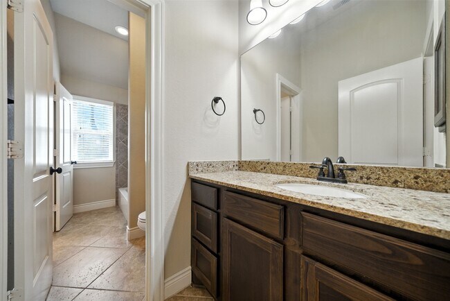 Building Photo - 27811 Bradford Ridge Dr