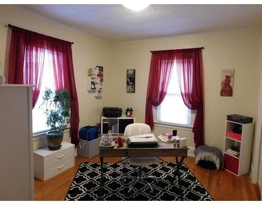 Building Photo - 42 Baldwin St