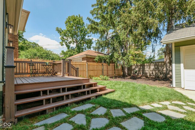 Building Photo - 322 E 37th St