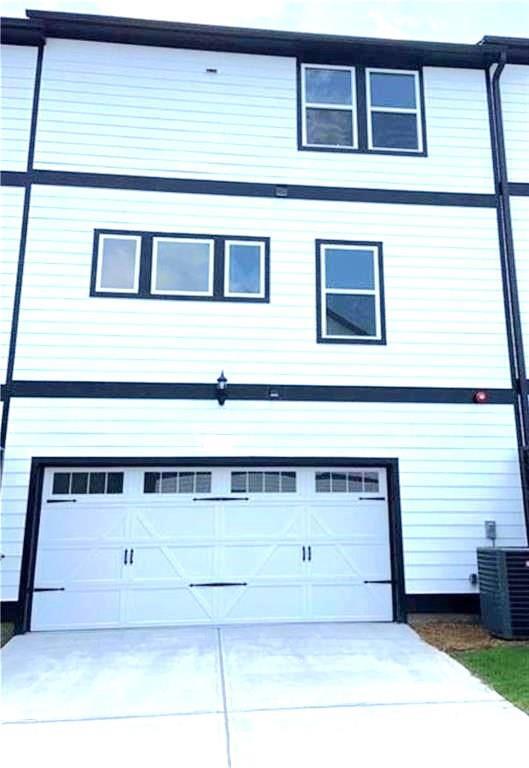 Building Photo - 912 Sweetwater Grove