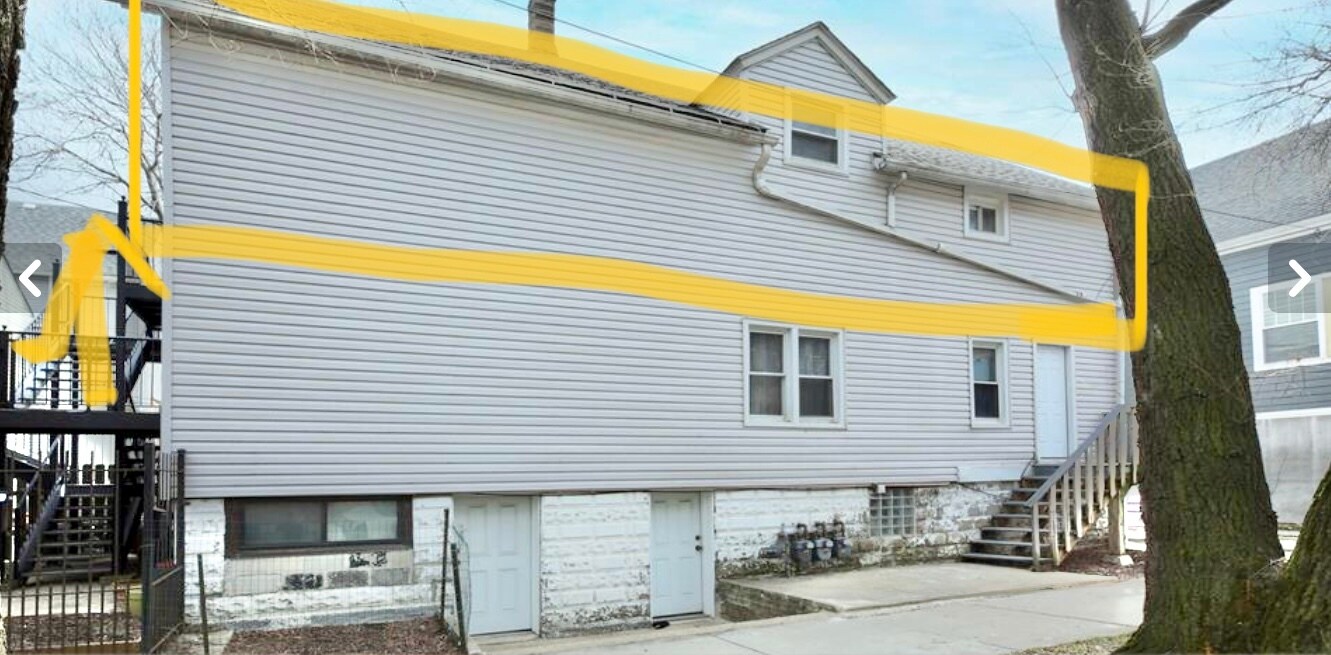 Building Photo - 2659 W Armitage Ave