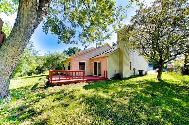 Building Photo - 362 Chaparral Cir