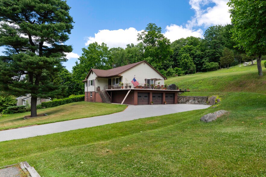 Building Photo - 28 Miller Hill Rd