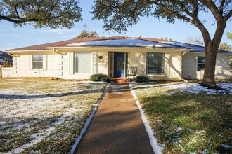 Building Photo - 6425 Heidelburg Ct