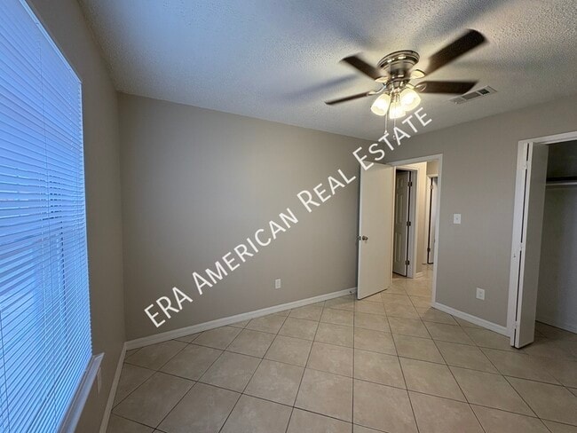 Building Photo - 3354 La Leyenda Ct