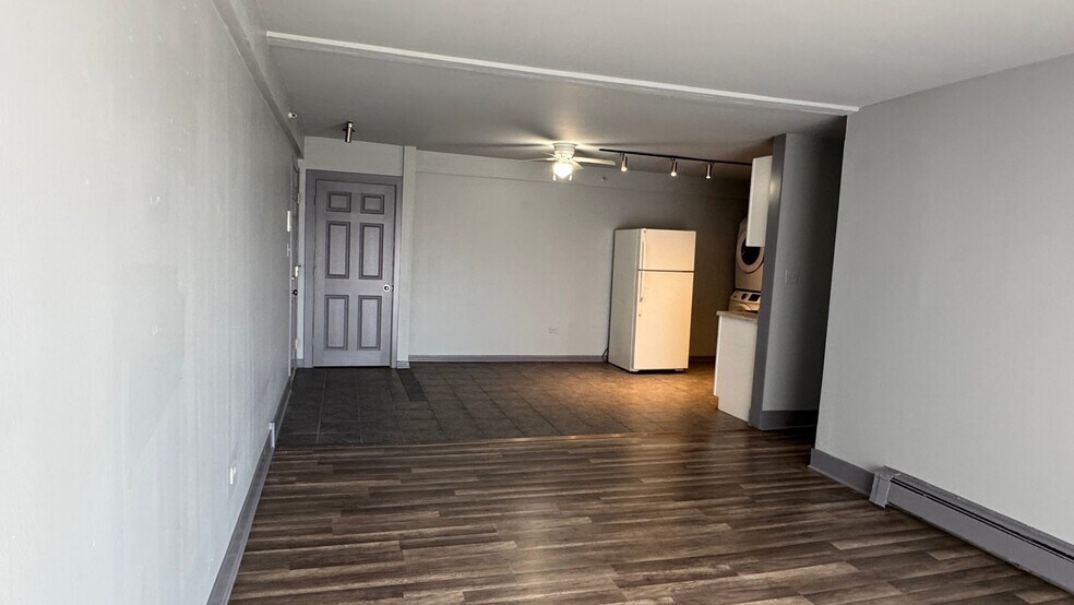 Building Photo - 8581 101st Terrace