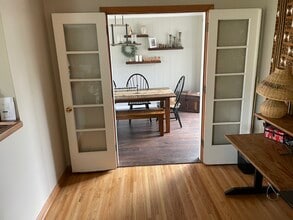 Building Photo - 2505 Zinran Ave S