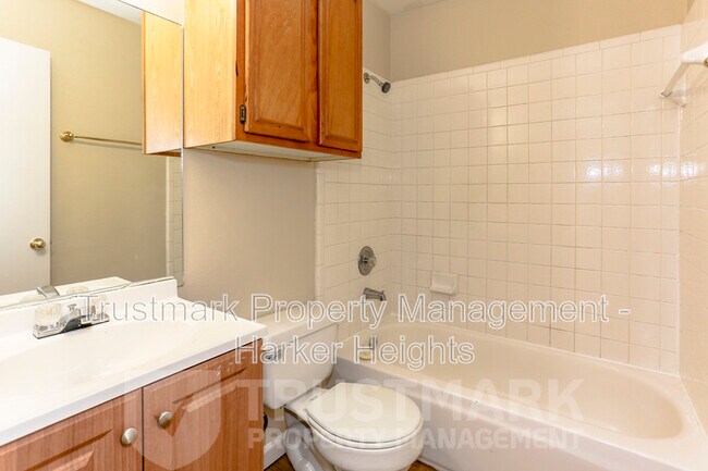 Building Photo - 1708 Windward Dr