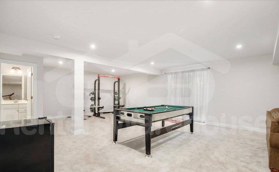 Building Photo - 2471 Vineyard Spgs Wy