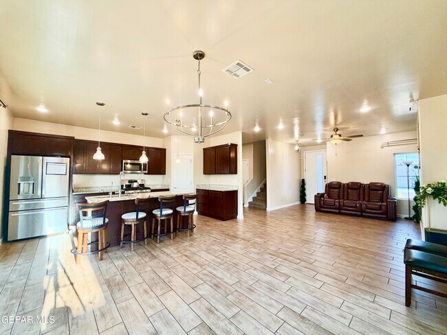 Building Photo - 13873 Sky Harbor Ave