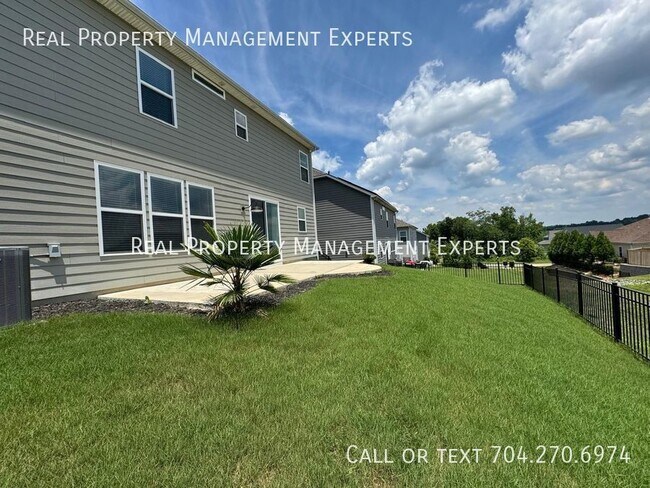Building Photo - 112 Cramerton Mills Pkwy