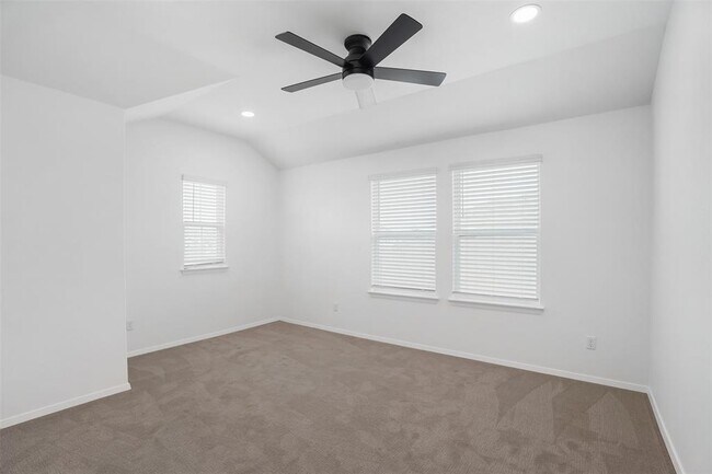 Building Photo - 147 Heather Glen Way