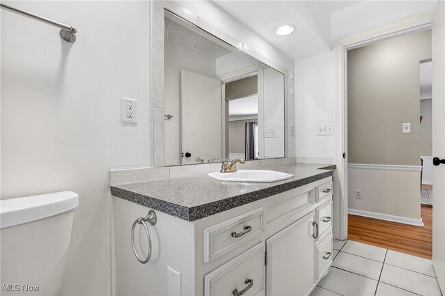 Building Photo - 8310 Broadview Rd