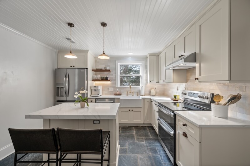 Building Photo - 1 Paula Dr