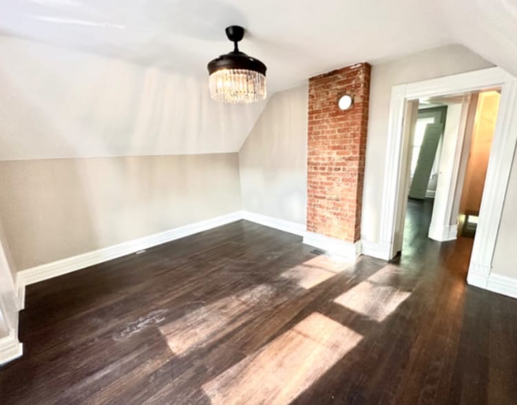 Building Photo - 758 S Pearl St