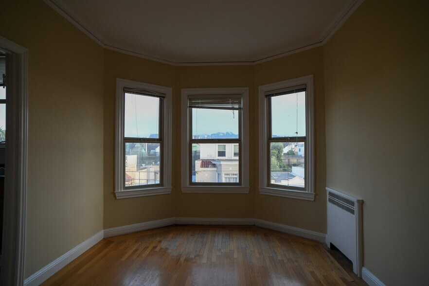 Bedroom - 1600 Clement St