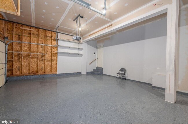 Building Photo - 73 Anthony Taylor Way