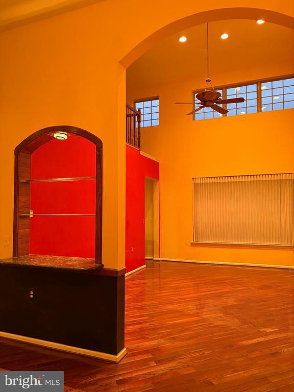 Building Photo - 950 Nathaniel Trail