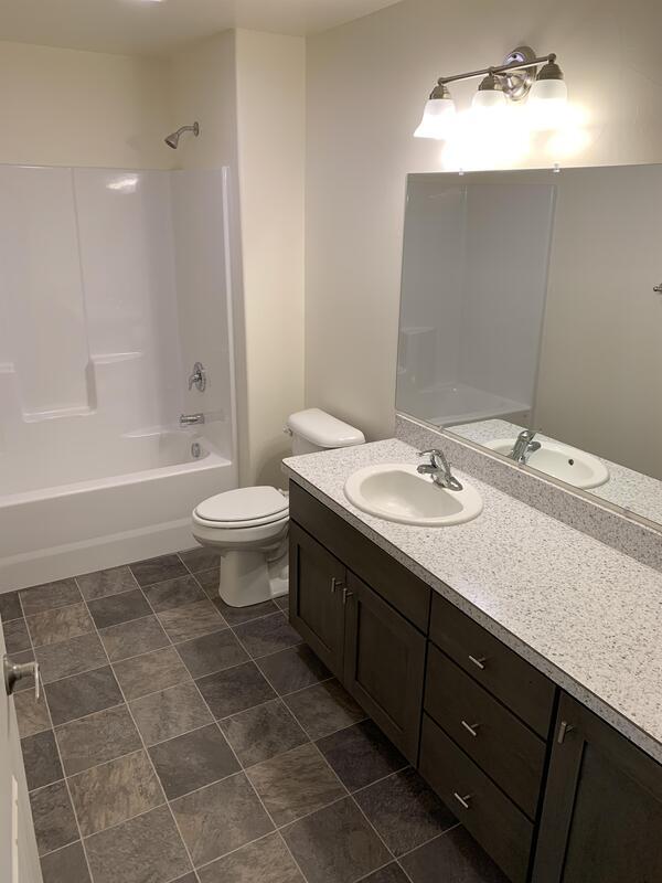 Building Photo - 830 Gibbon St