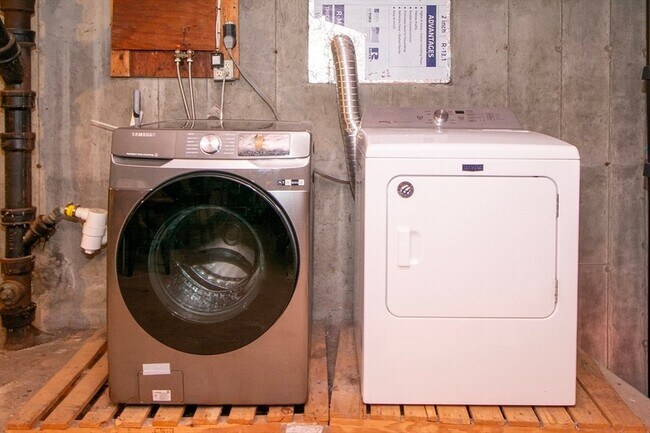 Building Photo - 75 Tower Ave