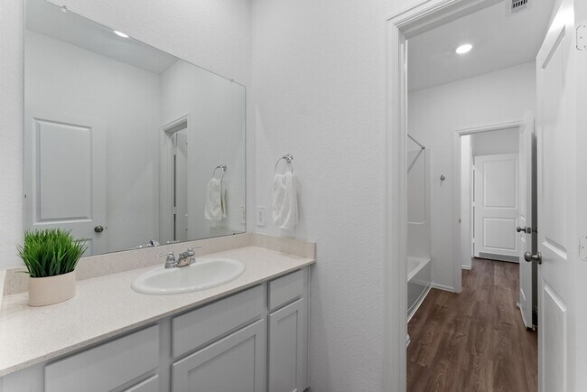Building Photo - 2850 Paradise Rdg Wy