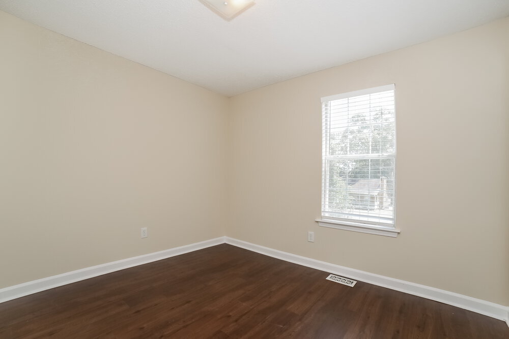 Building Photo - 83 Seals Dr