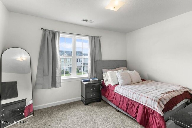 Building Photo - 100 Ashwood Dr