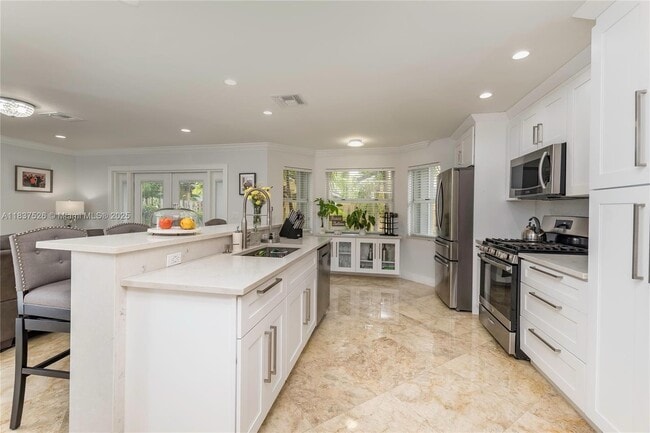 Building Photo - 14755 SW 123rd Ave