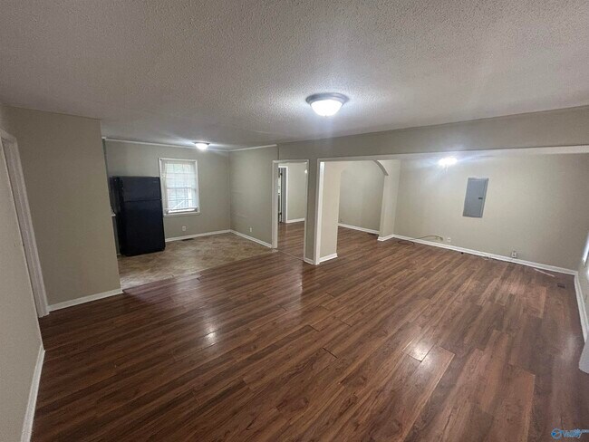 Building Photo - 4742 Bluehaven Dr NW