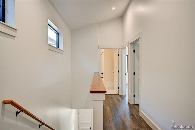 Building Photo - 426 Pinon St
