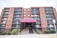 Building Photo - 100 High St