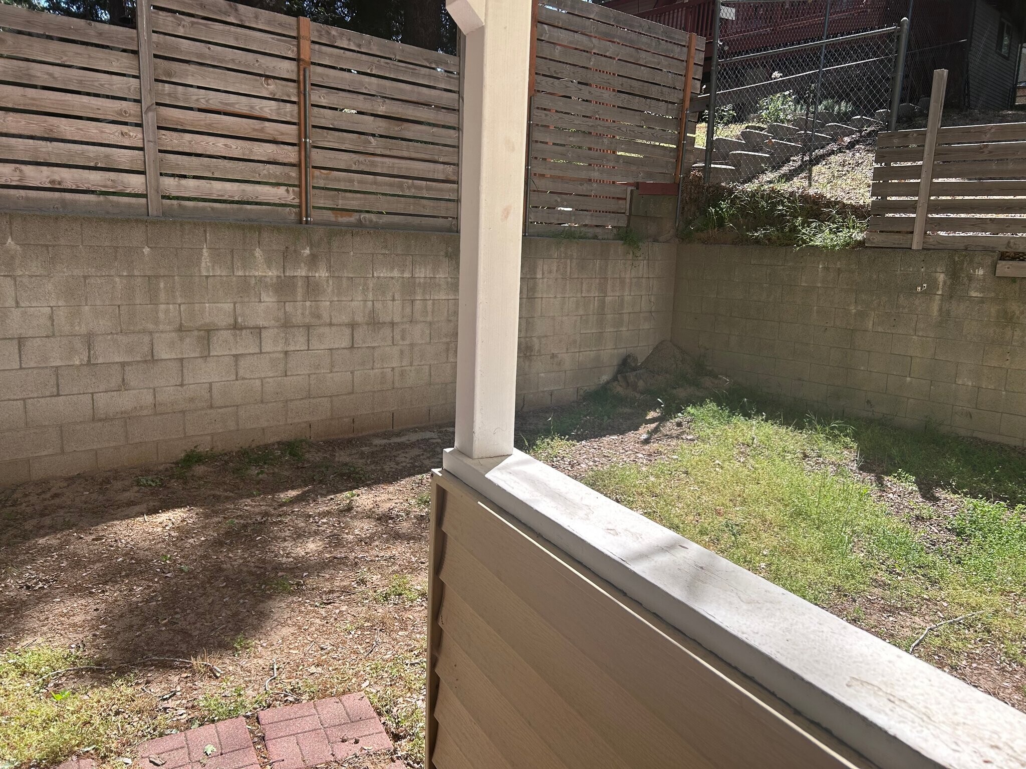 Building Photo - 398 Dunant Dr