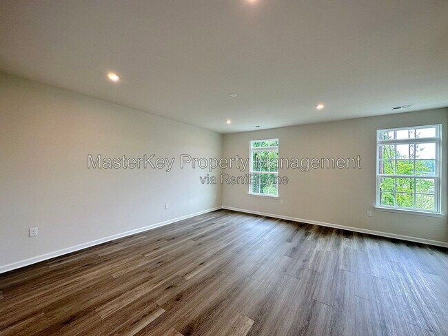 Building Photo - 1018 Kentlands Dr