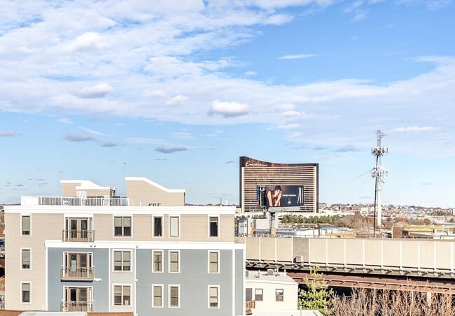 Building Photo - 24-28 Mt Pleasant St