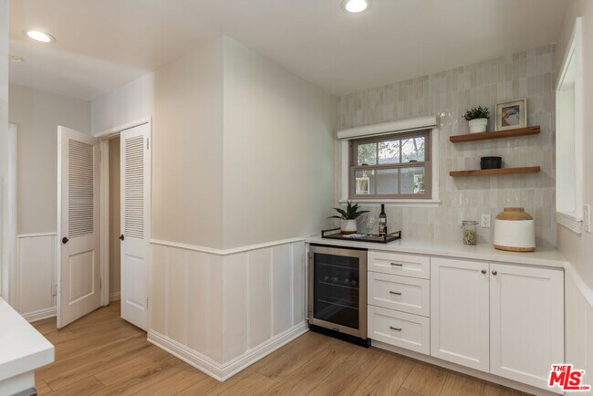 Building Photo - 3544 Gardenia Ave