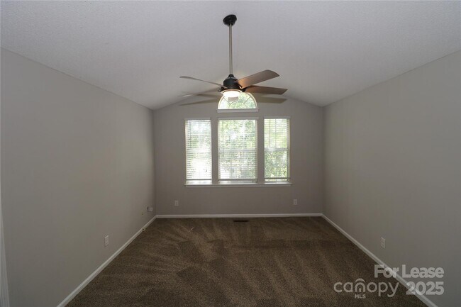Building Photo - 7130 Lanark Ct