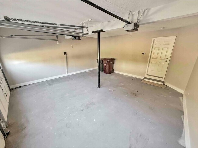 Building Photo - 6403 Ivey Terrace Dr SE