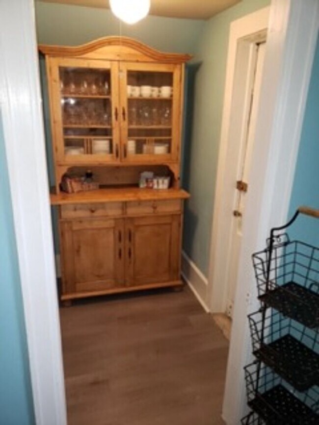 Building Photo - 32 Ferrin Pl