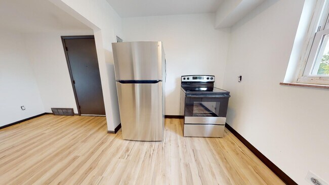 Building Photo - Parma - Ridgewood Lofts - 2 Bedroom - 1 Bath