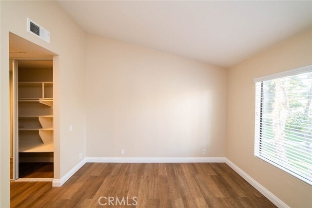 Building Photo - 402 Deerfield Ave