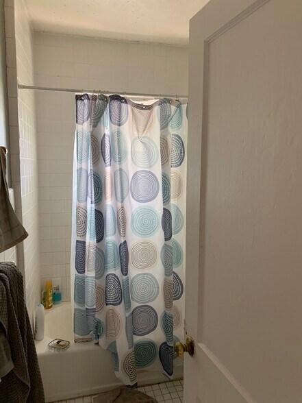 BATHROOM - 879 Broadway