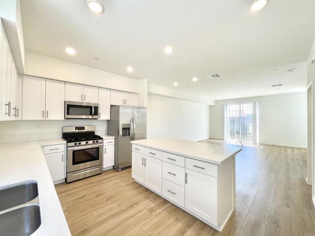 Building Photo - 9309 E Heaney Cir